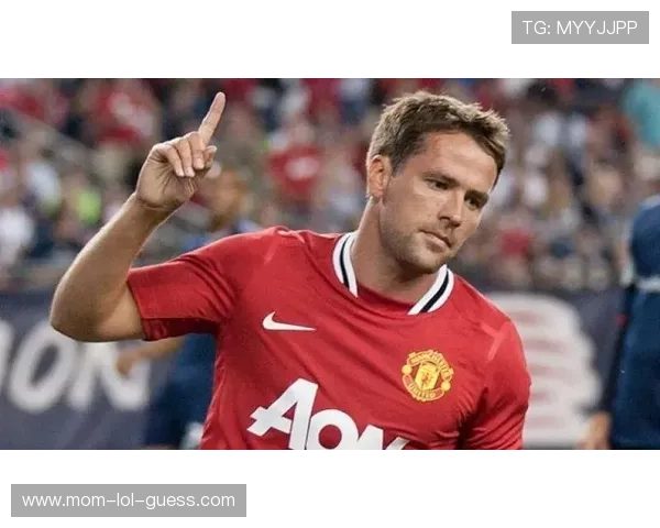 足球明星背影男头像真人版展示力量与魅力的完美结合